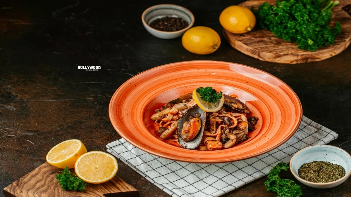 Dəniz Məhsulları ilə Pastası