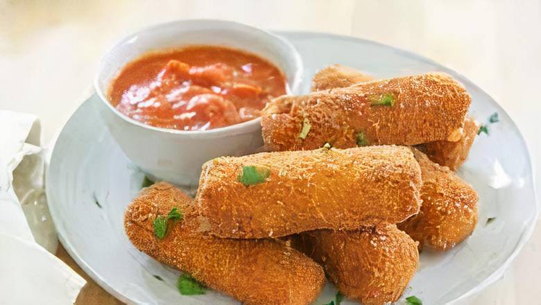 Side Mozzarella Cheese Sticks (6) w/ Marinara Dipping Sauce