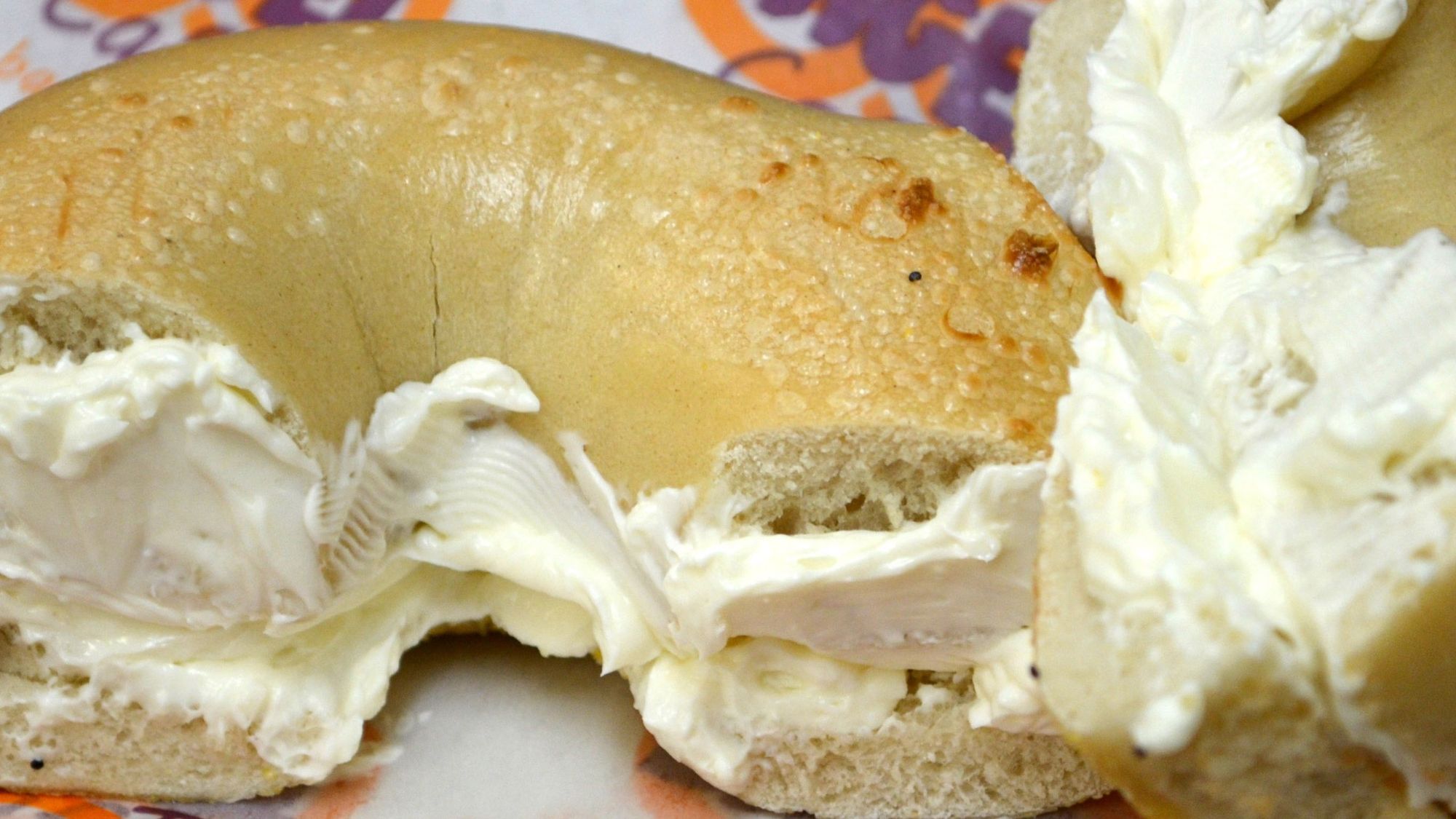 Bagel w/ Plain Cream Cheese