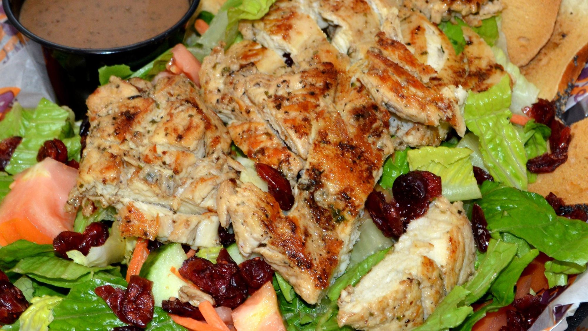 Grilled Chicken Tossed Salad