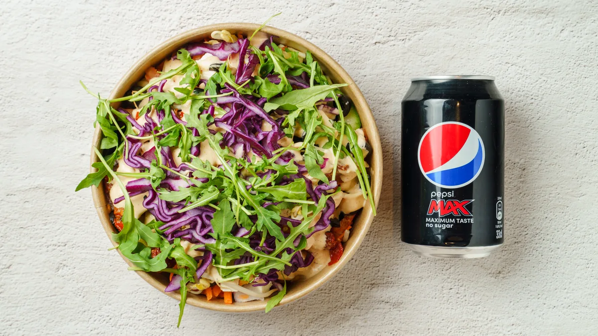 Salat + sodavand