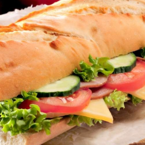 Sándwich Aguacate y Pavo