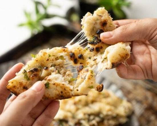 Garlic Cheese Kulcha
