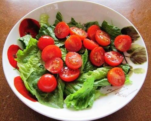 Lettuce and Tomato Salad
