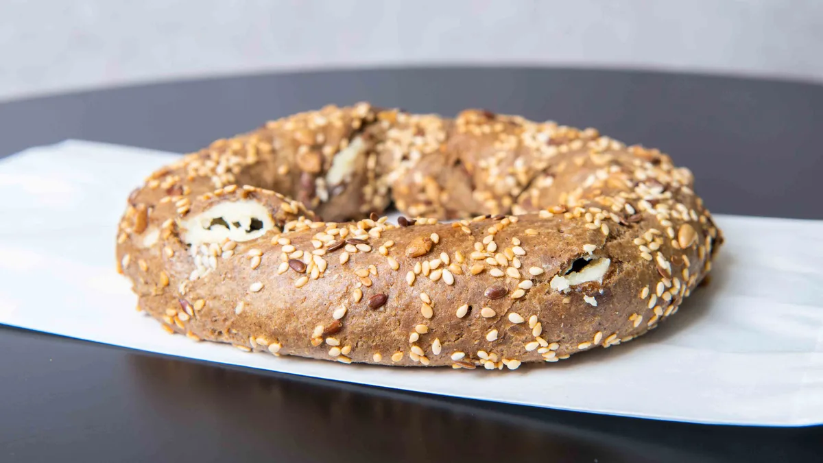 Ring Bread With Philadelphia