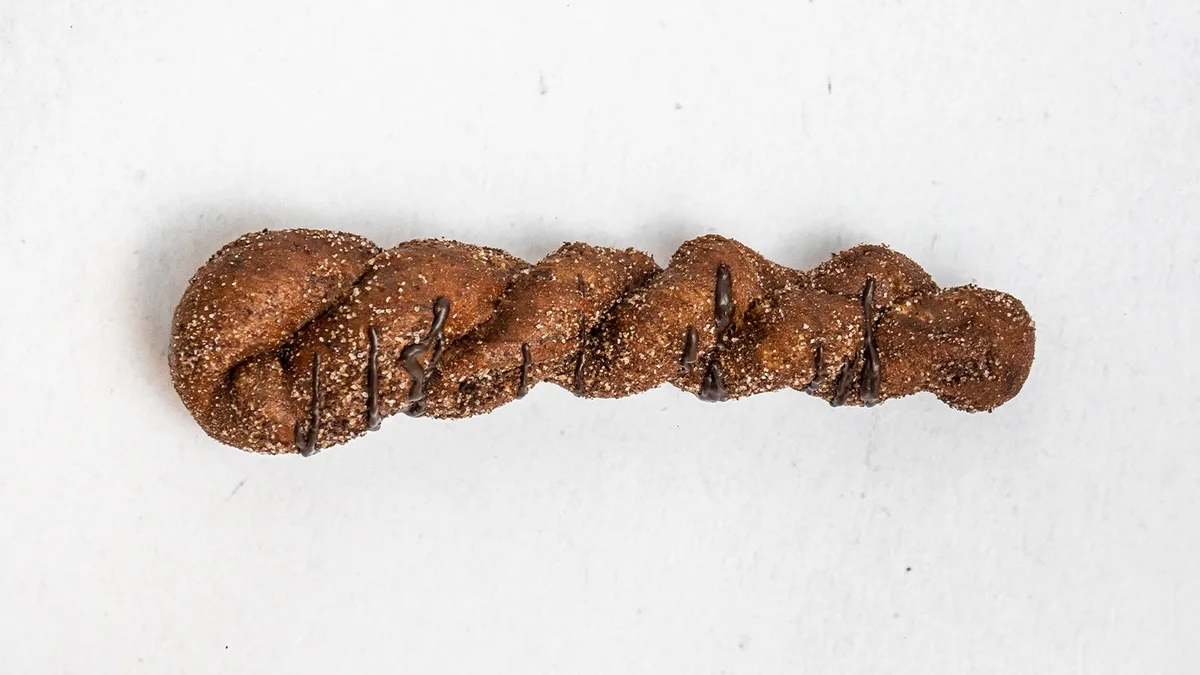 Chocolate Twist Donut (Čokoládové uzlíky z koblihového těsta)