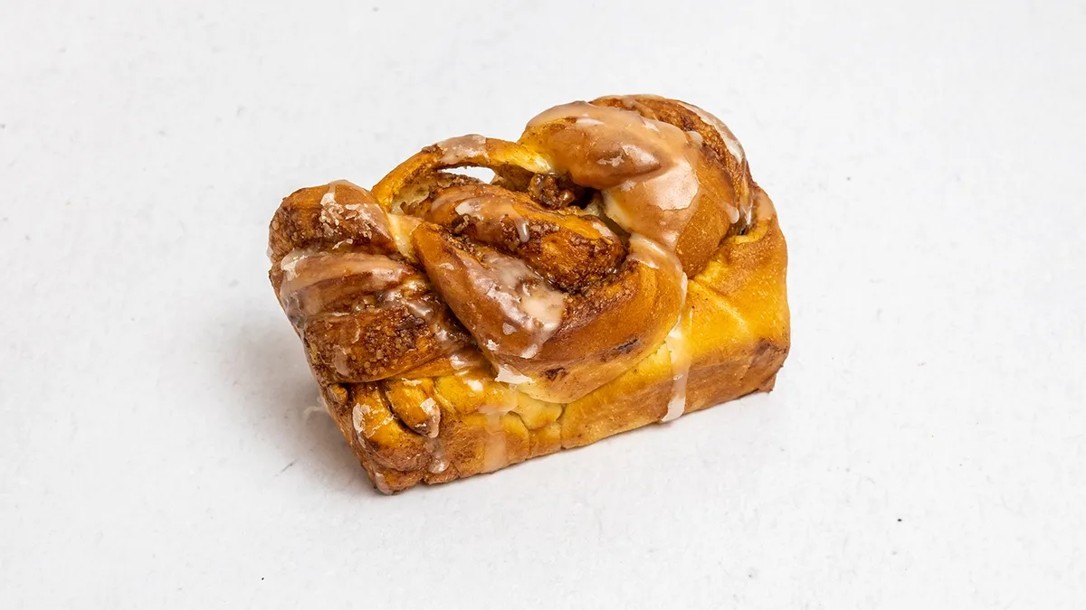 Cinnamon Bread (Skořicový chléb s ořechy)