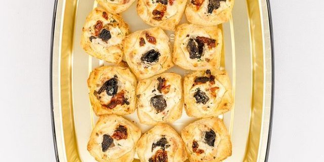 Bella Flora Puffs