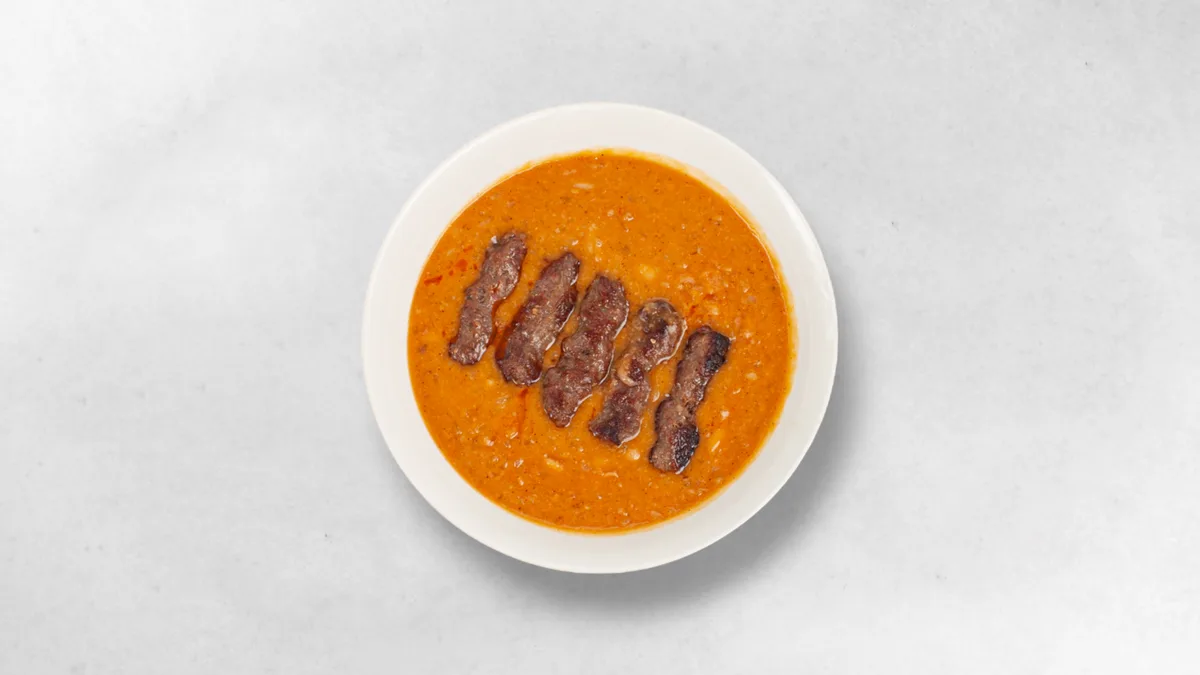Bohnensuppe mit 5 Stück Cevapcici