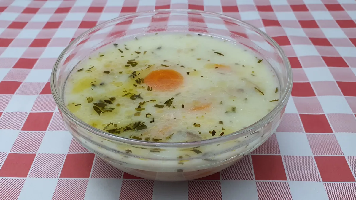 Tárkonyos pulykaragu leves