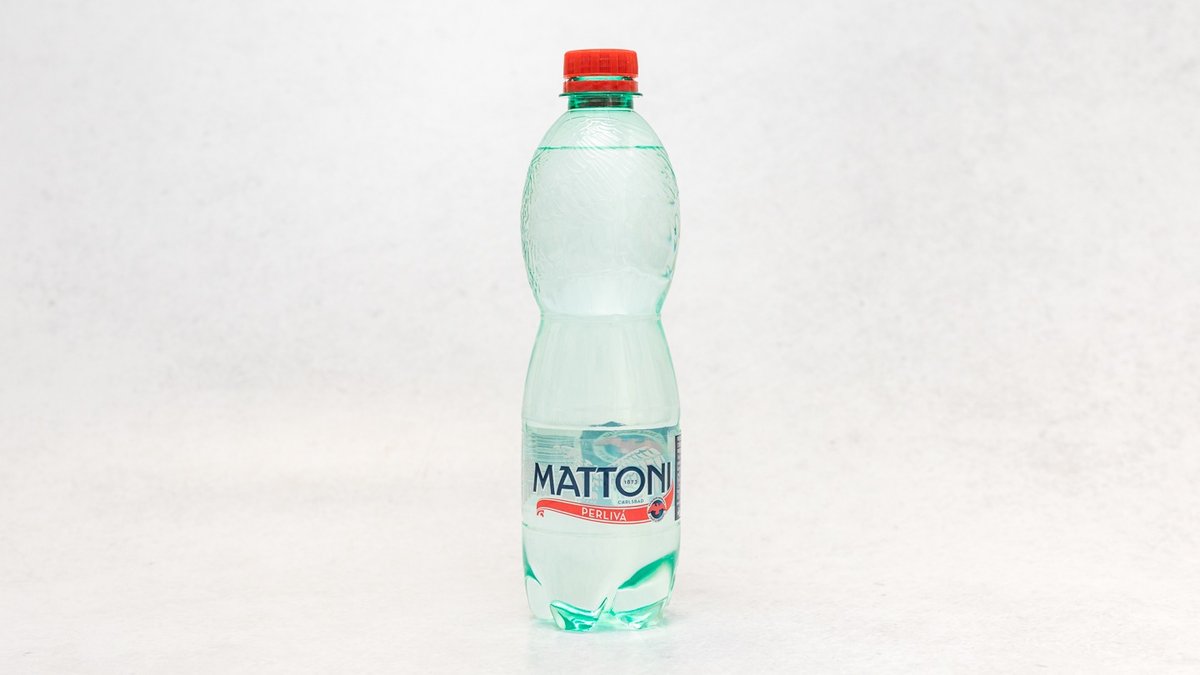 Mattoni perlivá 0,5 l