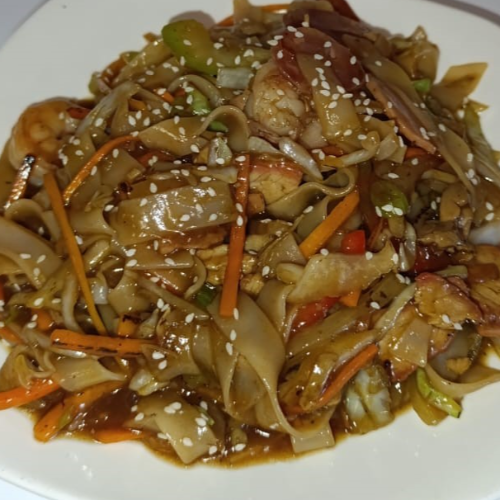 Sha Ho Fan Pollo y Camarones
