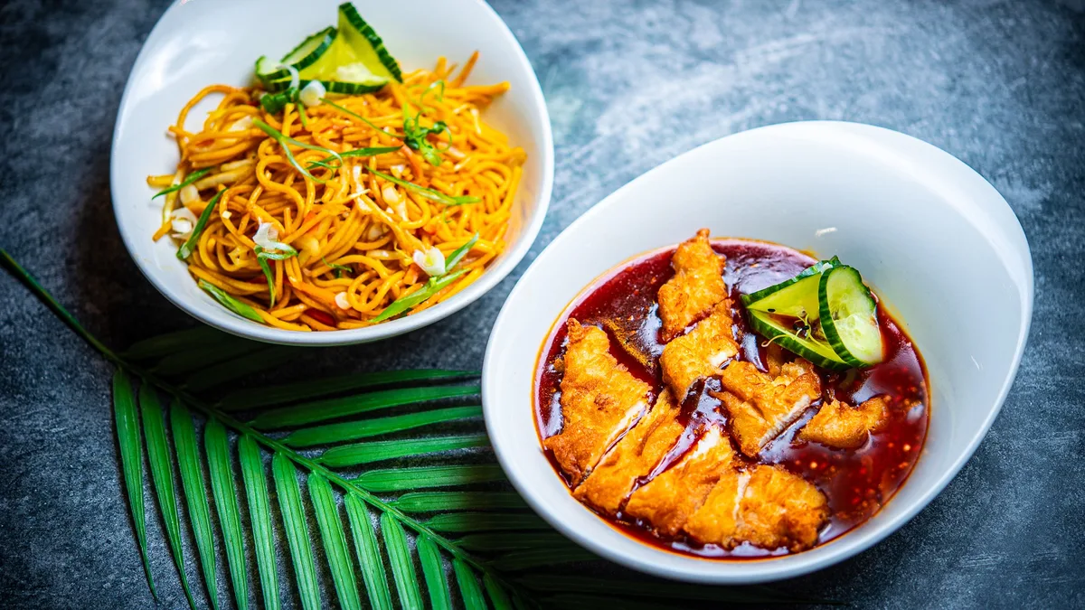 Pekingi kana + nuudlid köögiviljadega
