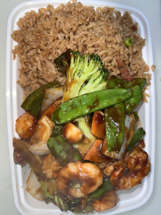 C24. Shrimp with Mixed Vegetable Combo--C#杂菜虾(晚餐