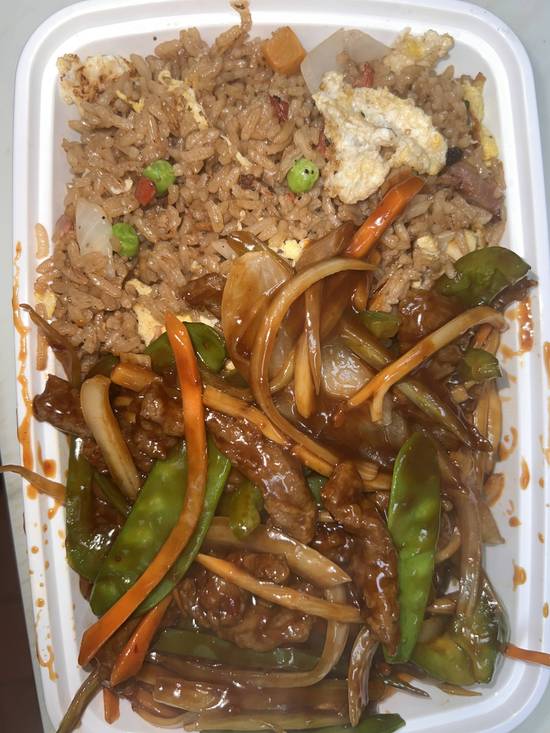 C27. Spicy Beef Szechuan Style Combo---C#四川牛(晚餐