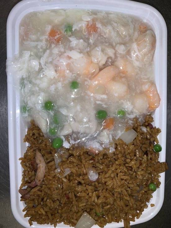C29. Shrimp with Lobster Sauce Combo--C#虾龙糊(晚餐
