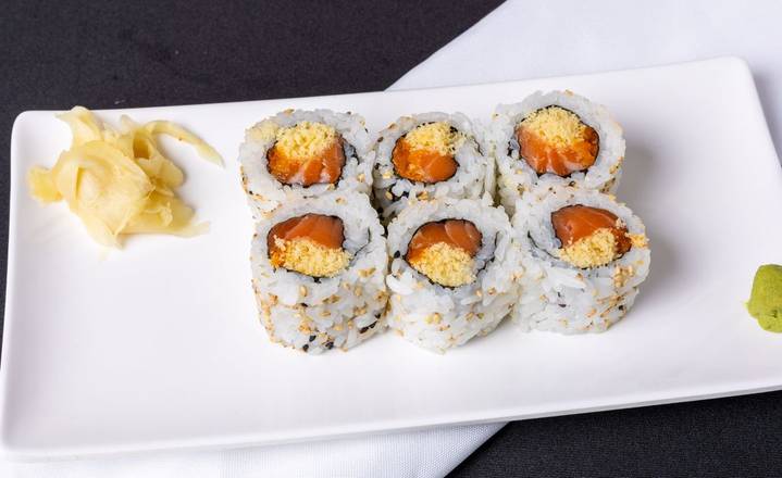 Spicy Crunchy Salmon Roll