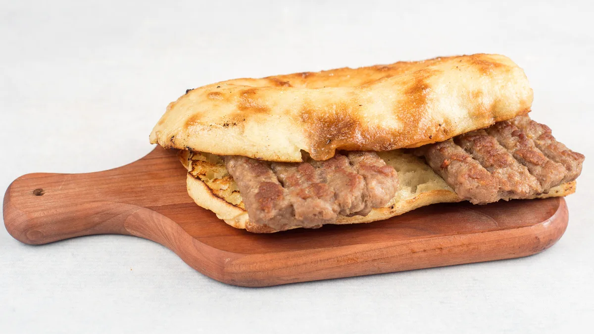 Mala porcija u somunu 150 g