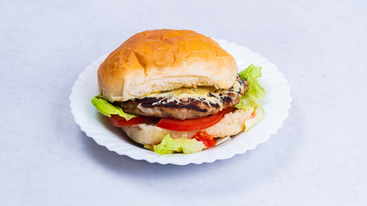 Pleskavica sa Kajmakom 150gr+40gr kajmak