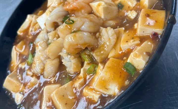 Mapo Tofu w.Squid Shrimp-豆花鱿鱼虾