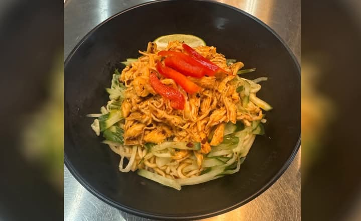 Sichuan Spicy Chicken Noodles-香辣鸡丝拌面