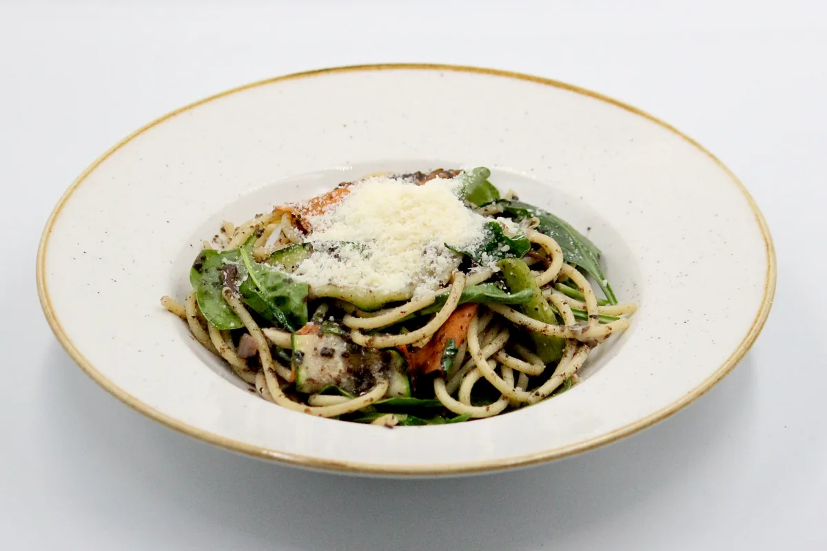 Bucatini verdure