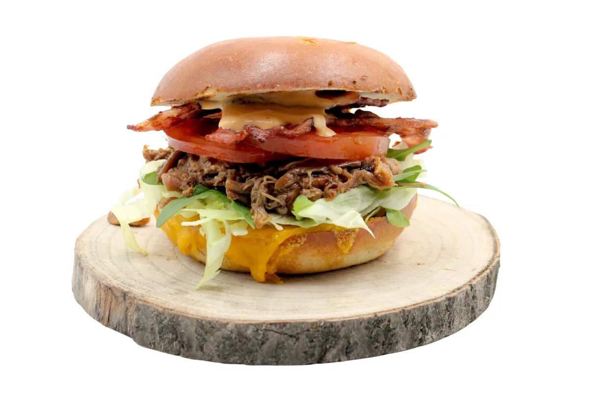 Pulled chicken burger