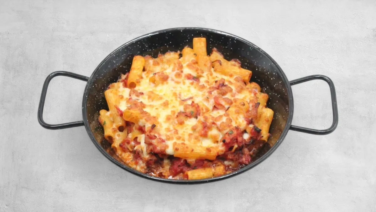 RIGATONI AL FORNO ARRABBIATA