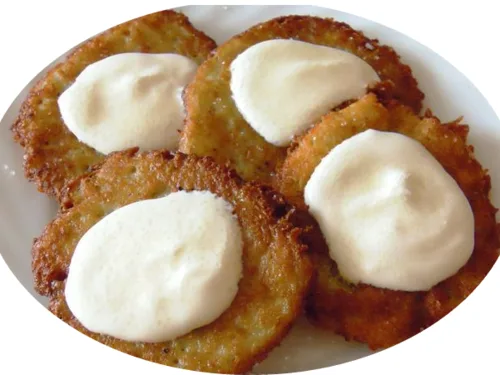 Placki ziemniaczane + śmietana