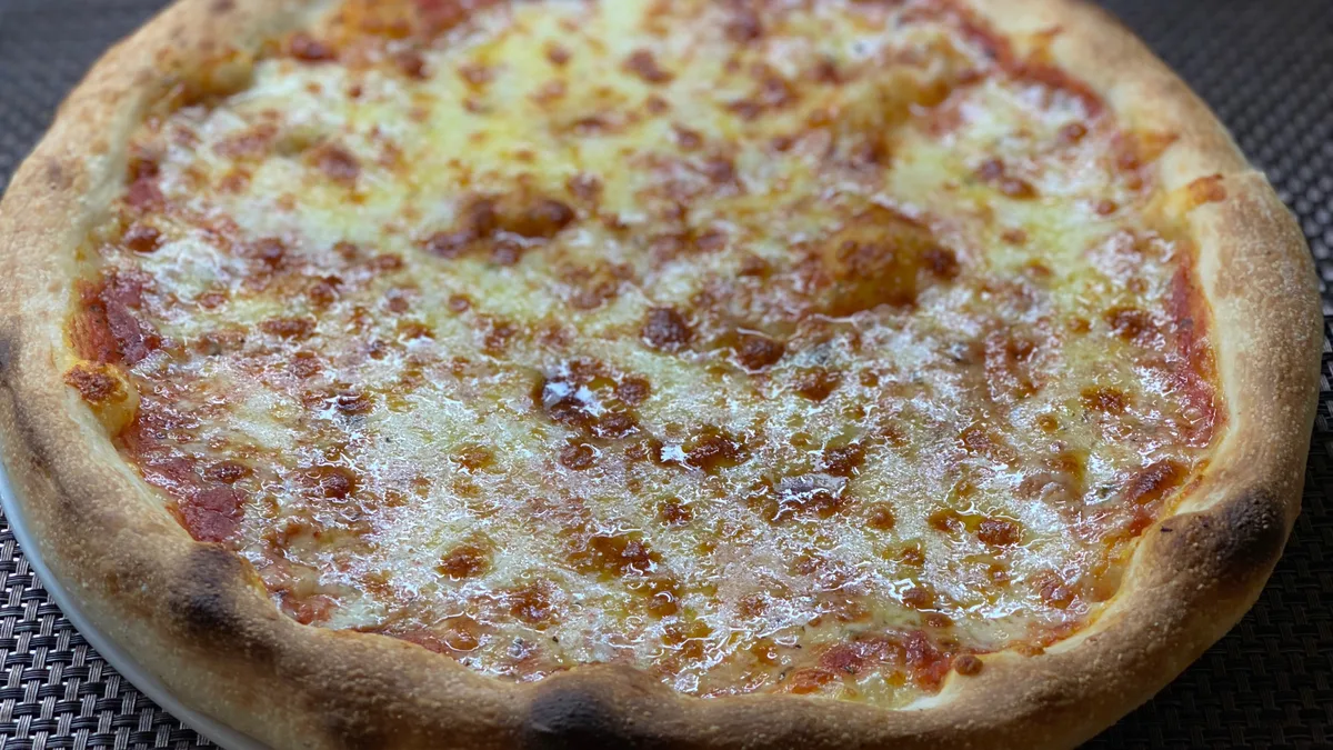 Margherita pizza (33cm)