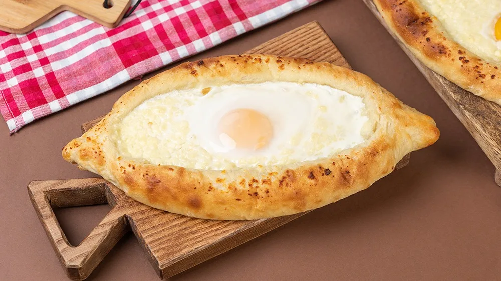 Adjarian Khachapuri with One Egg