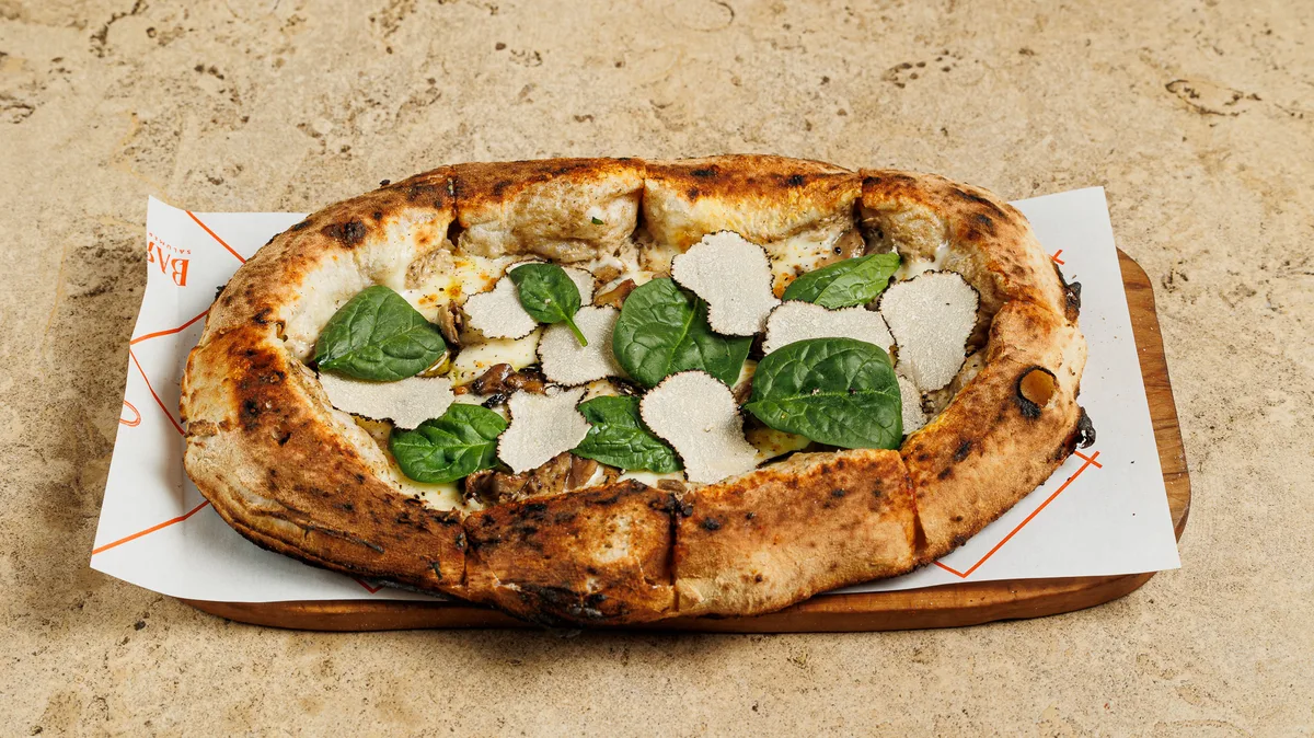 Pizzeti Άγρια Μανιτάρια με Φρέσκια Τρούφα και Παρμεζάνα