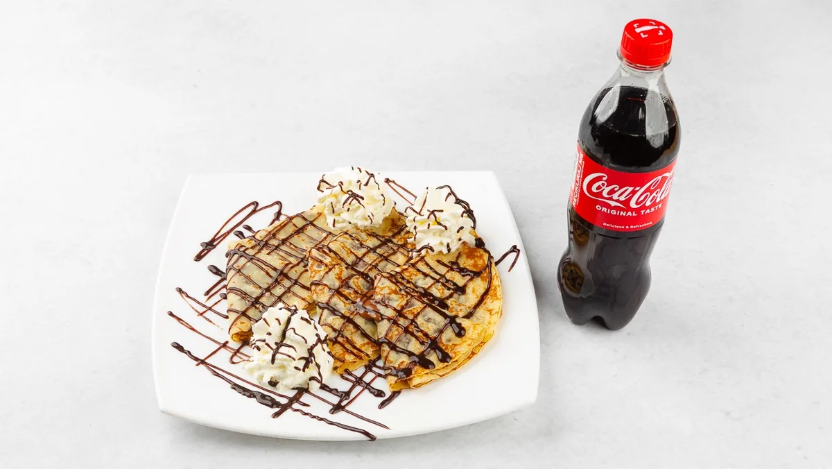 Palačinke in Coca-Cola 0.5 l