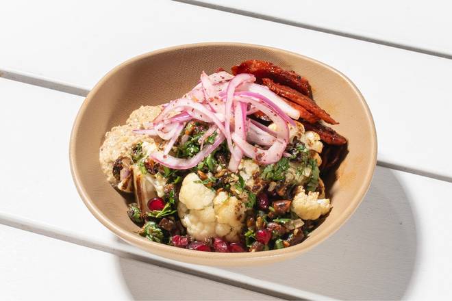 mediterranean cauliflower rice bowl