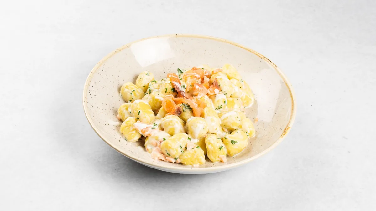 Gnochi al salmone