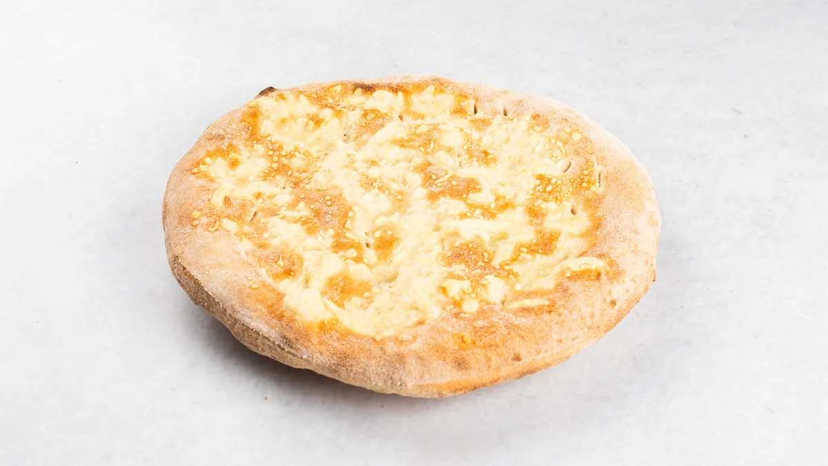 Lepinja s mozzarellom i češnjakom