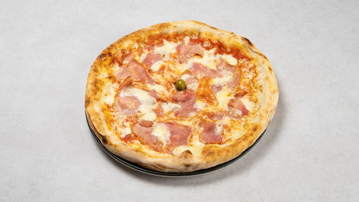 Pizza Vesuvio
