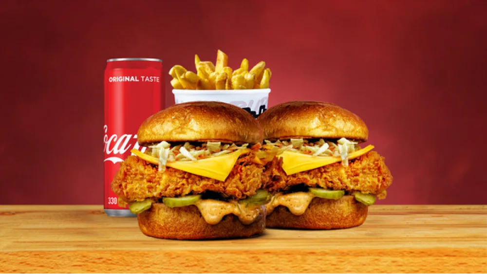 XL 2 x Chicken Original burger + 1 x pomfrit + 1 x Coca Cola 0,33l
