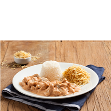 Strogonoff de Frango com Arroz e Batata Palha