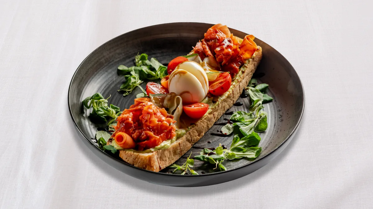 Avocado-losos toast