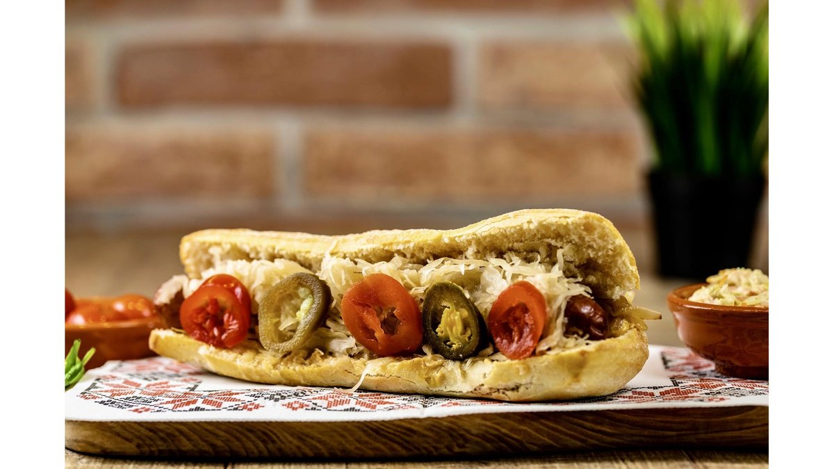 Cheddar Jalapeno Wurstger