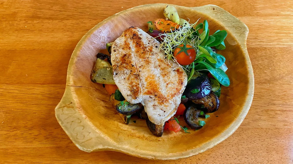 Sous vide csirkesteak grill zöldséggel