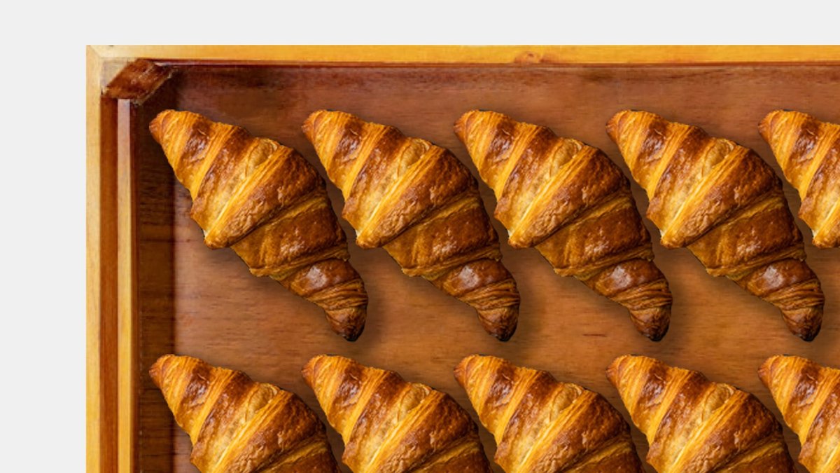 Croissant Plate