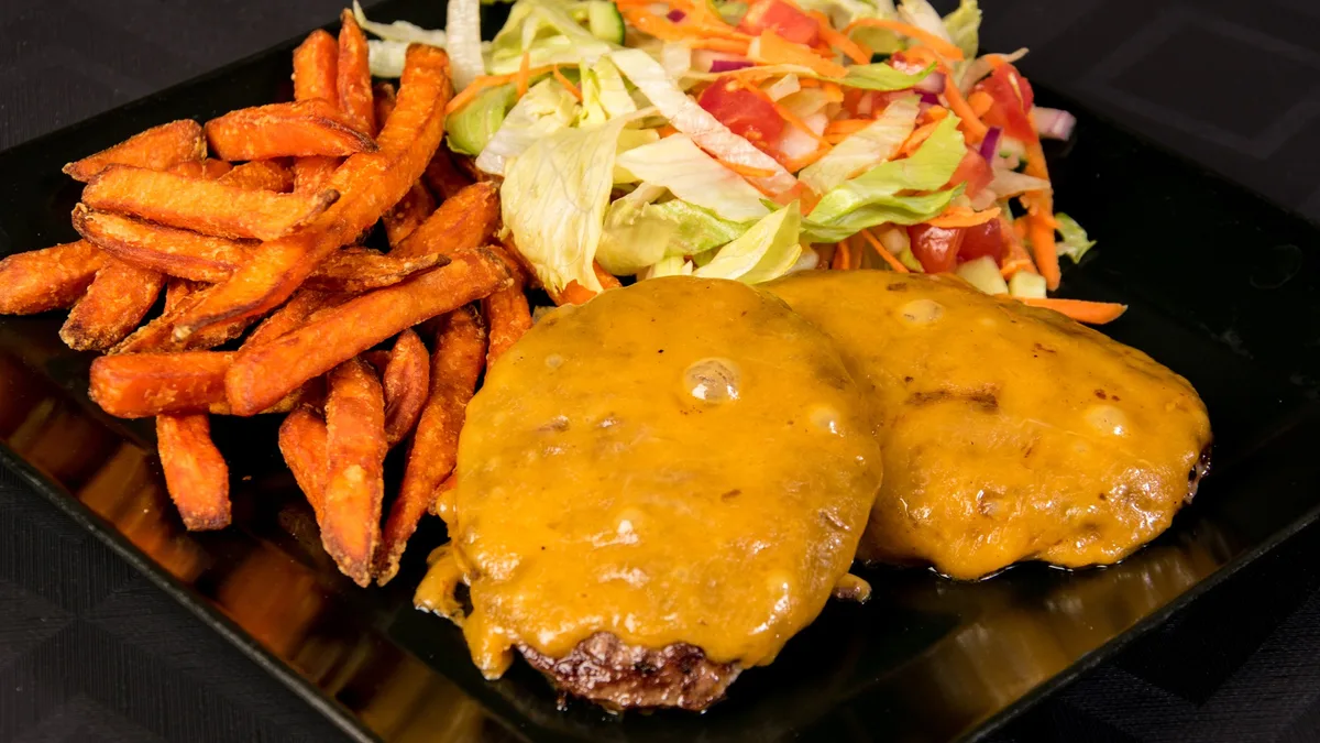Beefore Fitt tál