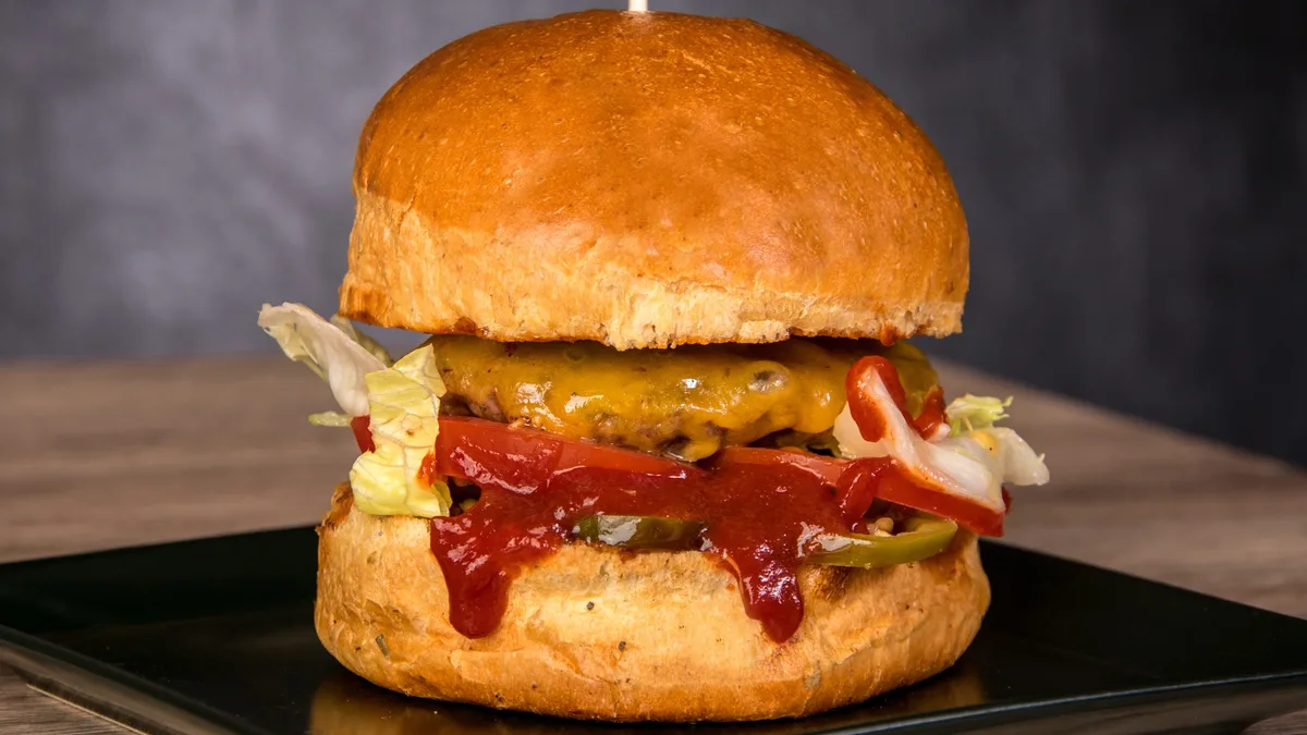 Tüzes burger