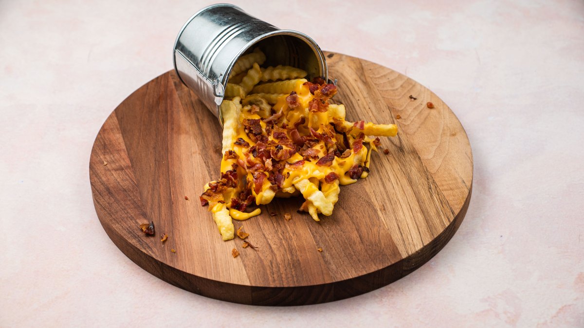 Čedar bacon pomfrit