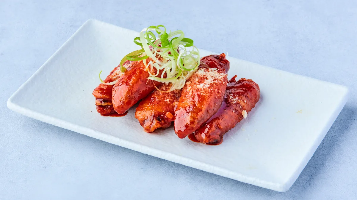 Cheezy Gochujang Hotwings