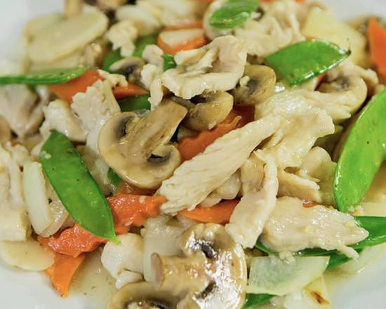 Moo Goo Gai Pan