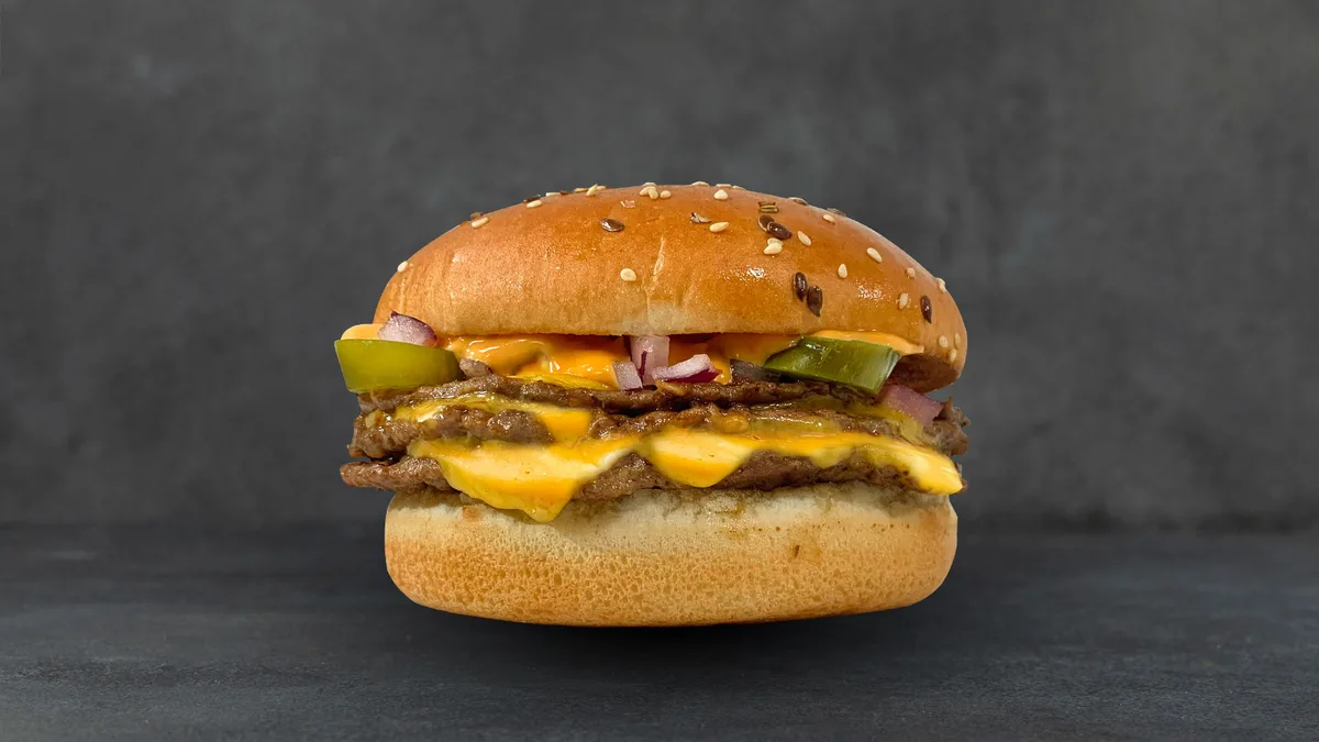 Csípős Triple Smashed burger
