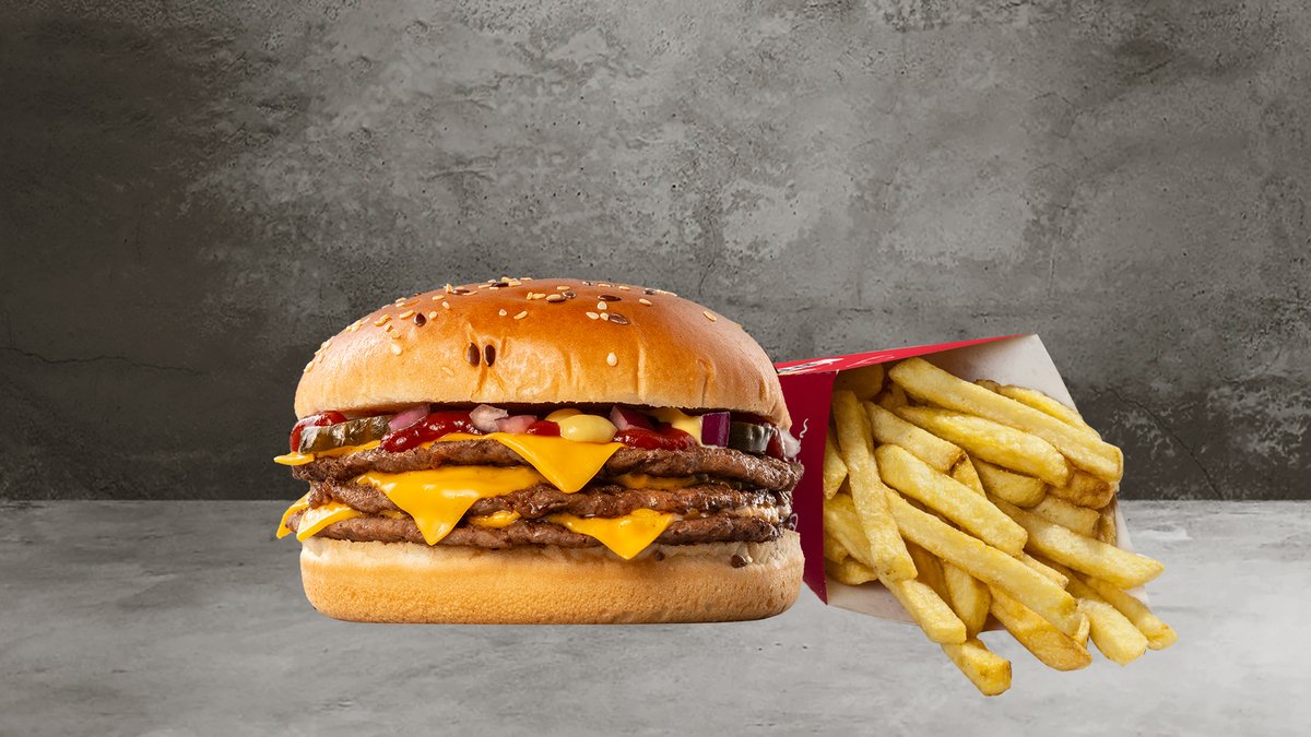 Triple Smashed burger választható krumplival